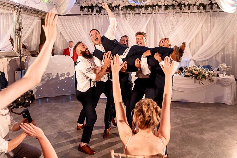 Kings Oak Hotel wedding photography by Kent wedding photographer - Martin Bell Photography